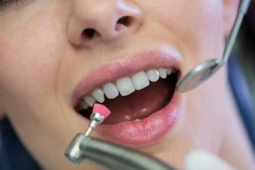 拔牙後怎麽吃能讓傷口恢複的快？